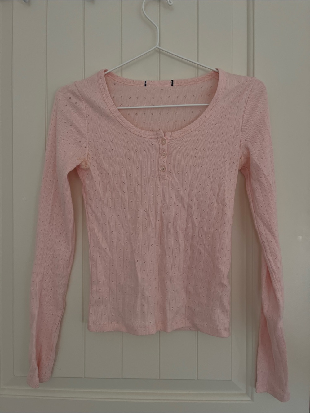 Brandy Melville pink long sleeve henley zelly top